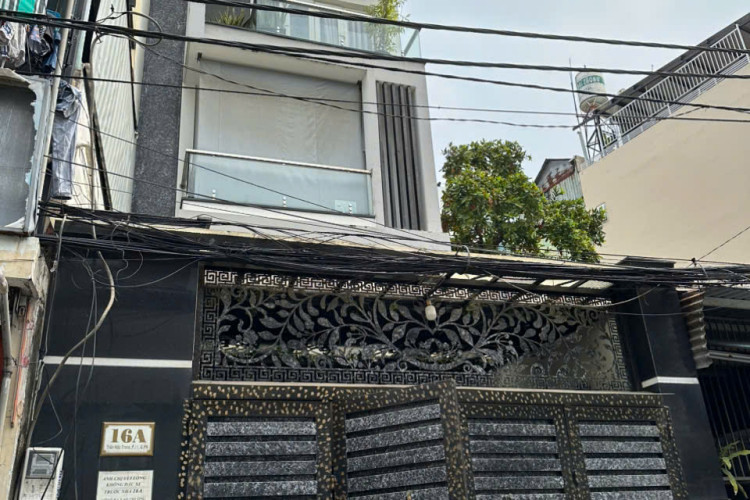 BÁN NHÀ ĐẸP TRẦN HỮU TRANG – QUẬN PHÚ NHUẬN