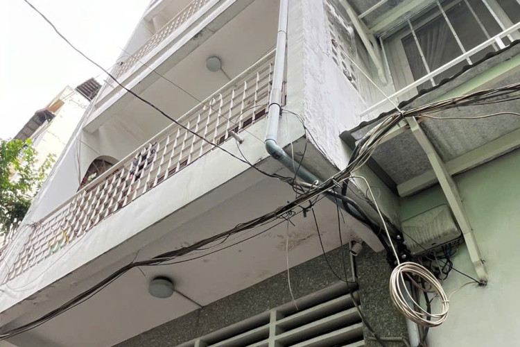 Bán Nhà Đẹp Hai Bà Trưng – 2 Mặt Hẻm Xe Hơi, Vị Trí Vàng Phú Nhuận