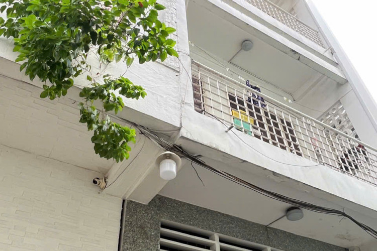 Bán Nhà Đẹp Hai Bà Trưng – 2 Mặt Hẻm Xe Hơi, Vị Trí Vàng Phú Nhuận